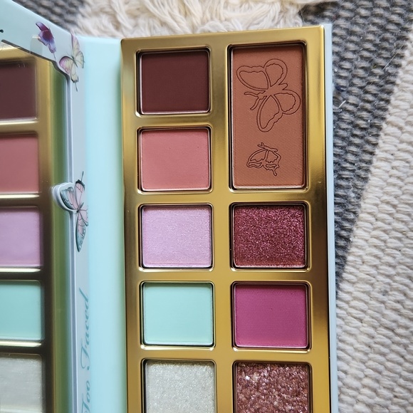 New Too Faced eye shadow palette Too Femme beautiful spring summer shades - Picture 4 of 7